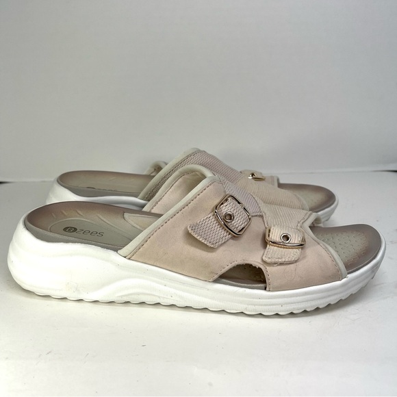 BZee’s Women’s Comfort Always Sandal Size 8.5M - Picture 1 of 13